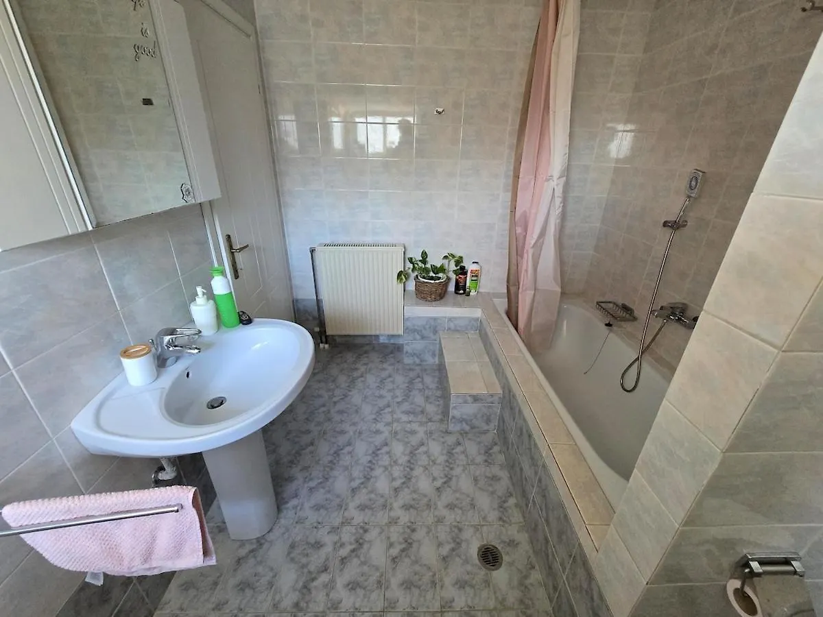 Esperides Apartment أغيا ترياس اليونان