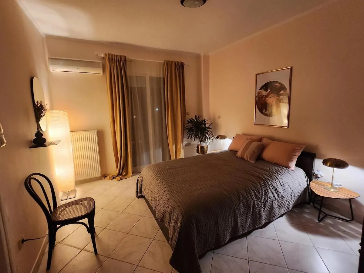 Esperides Apartment أغيا ترياس 0*,  اليونان